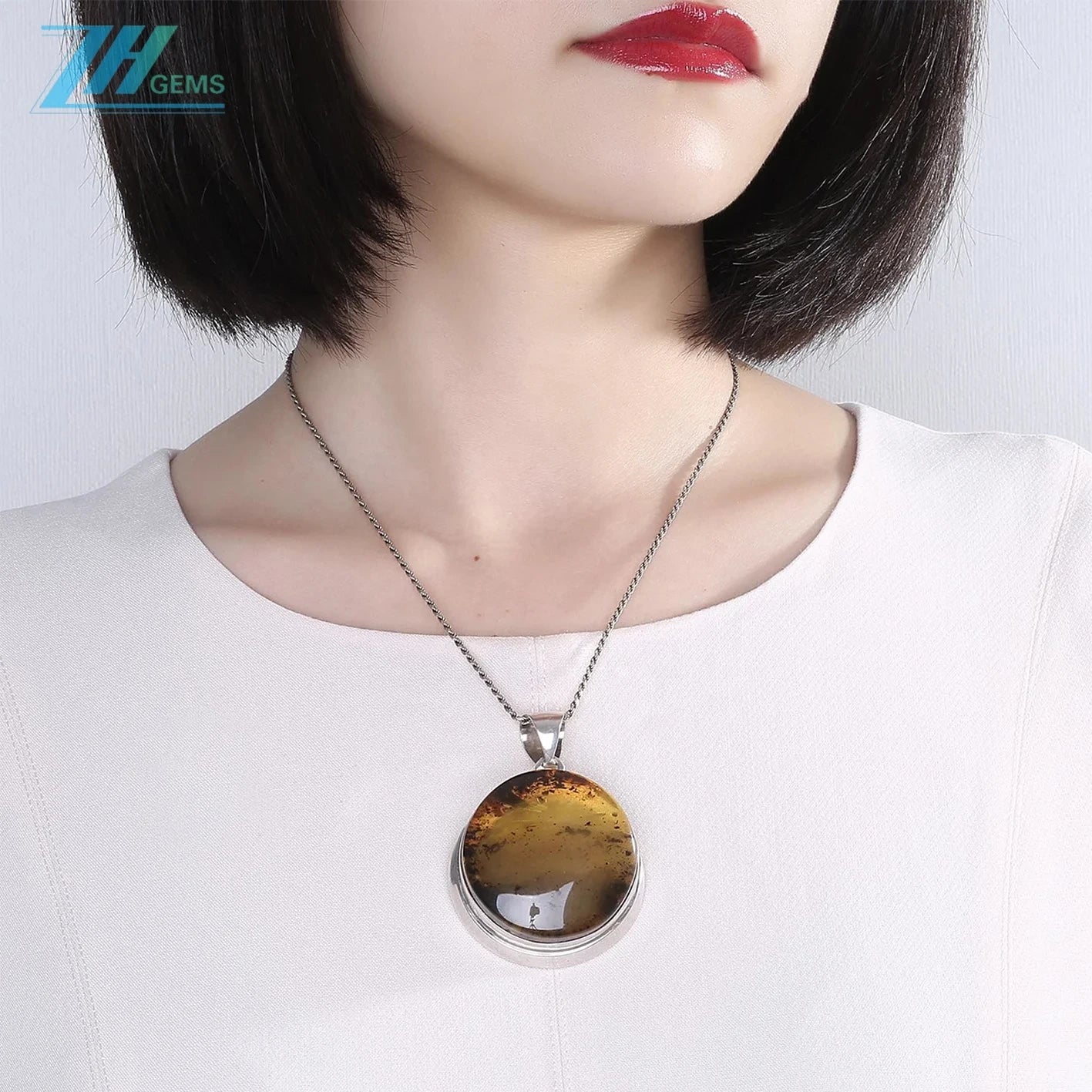 Baltic  Amber Pendant Huge Drop Brown With Green Color Elegant Chunky Round Apparence Healing Gemstone Pendant